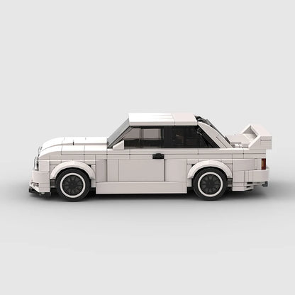 BMW M3 E30 - White